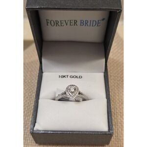 Stunning 10k White Gold 1/3 Ct Diamond Pear Engagement Ring Size 7